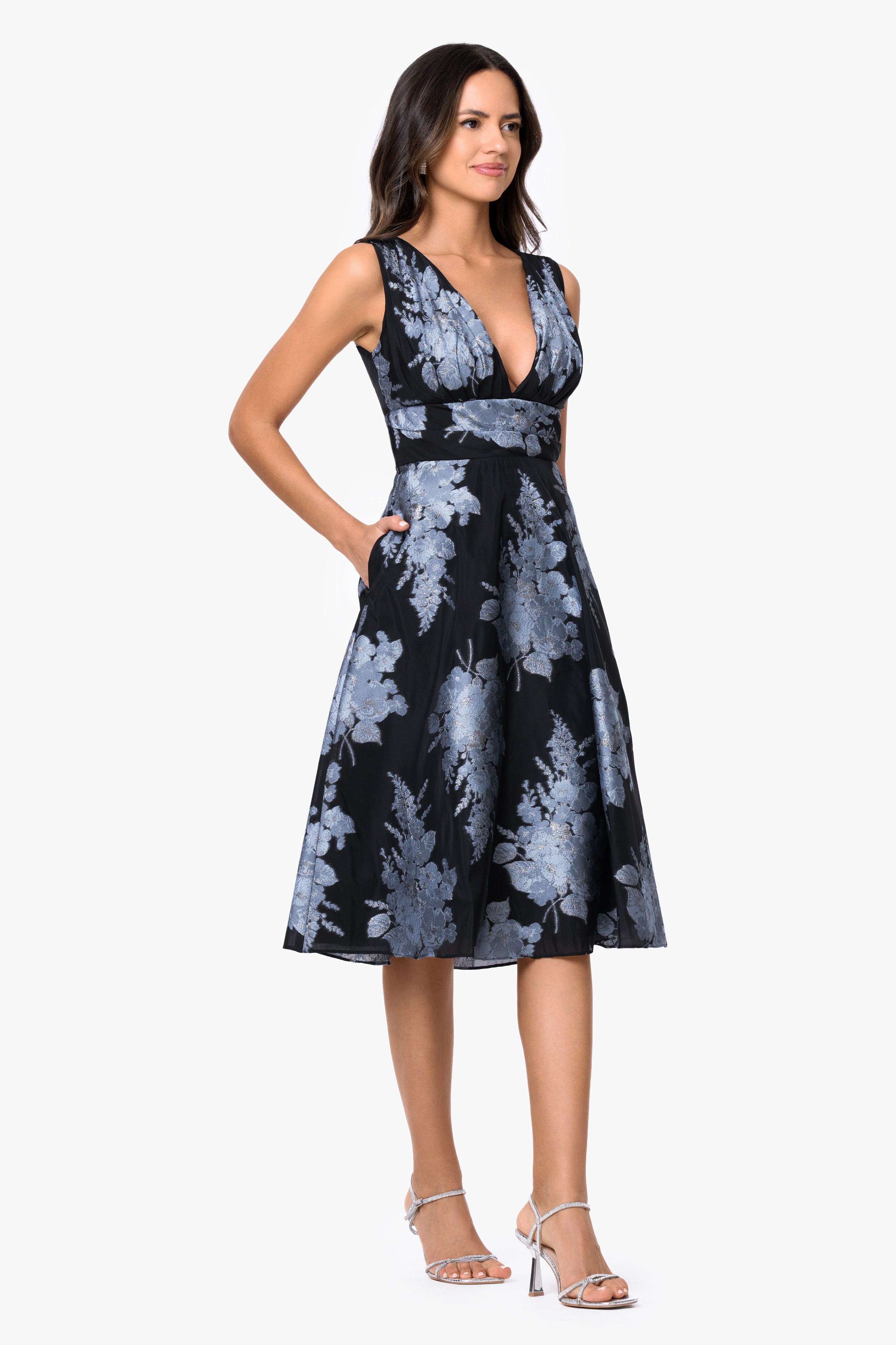 "Annette" Organza V-Neck Short Dress